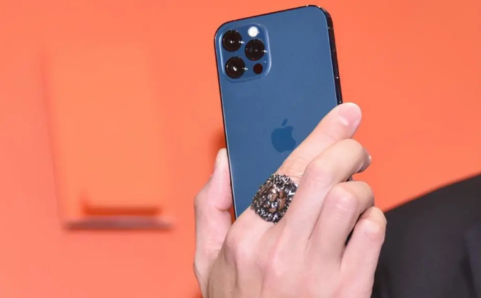 延平苹果手机维修分享iPhone12系列重启方法教程 